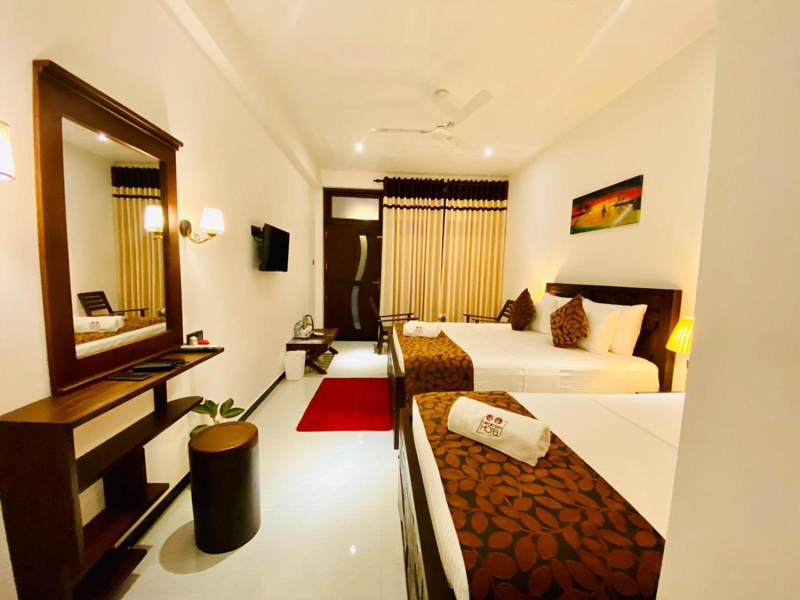 Katunayaka Airport Faith Hotel מראה חיצוני תמונה